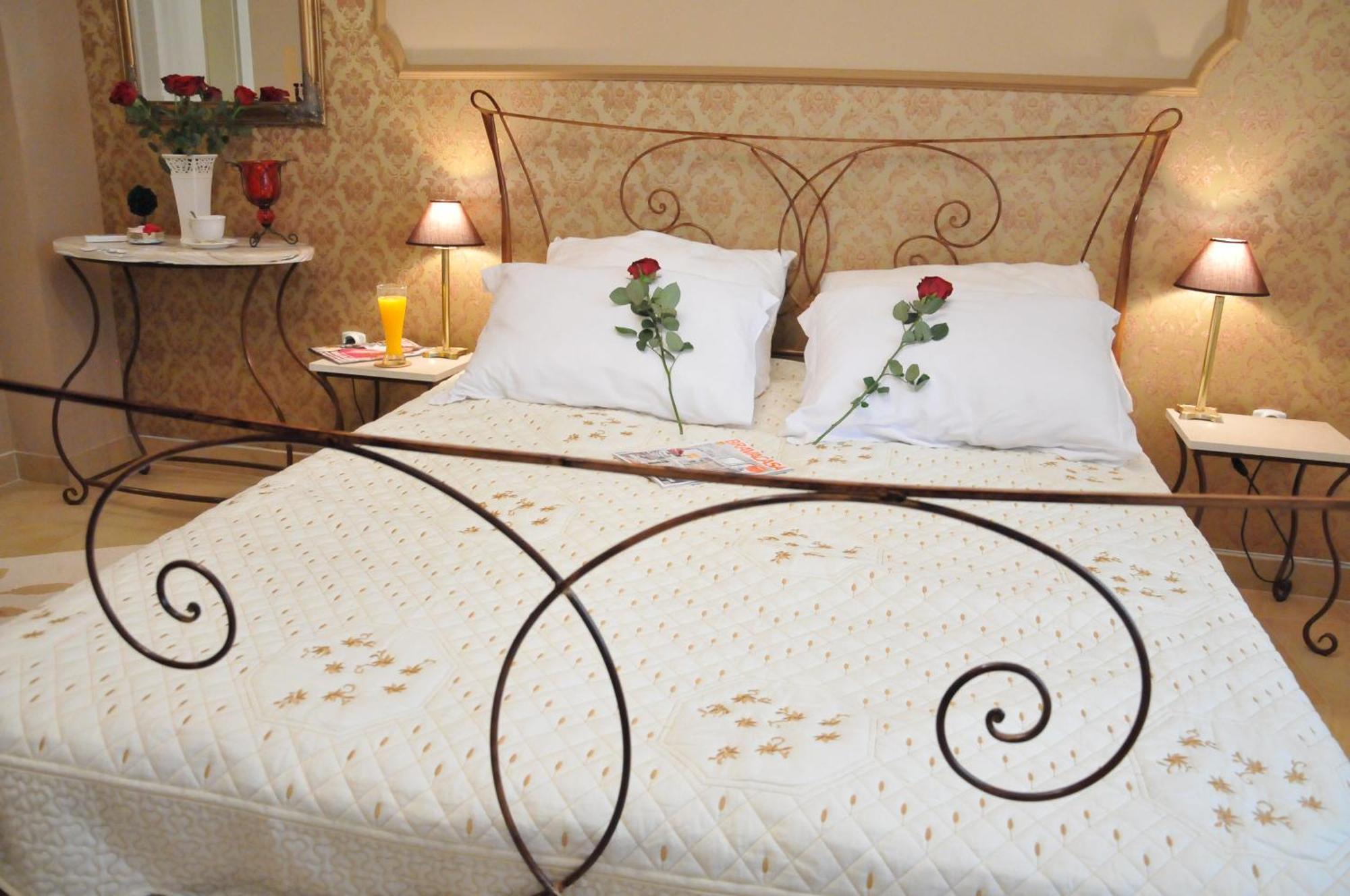 Royal Apartments Ni الغرفة الصورة